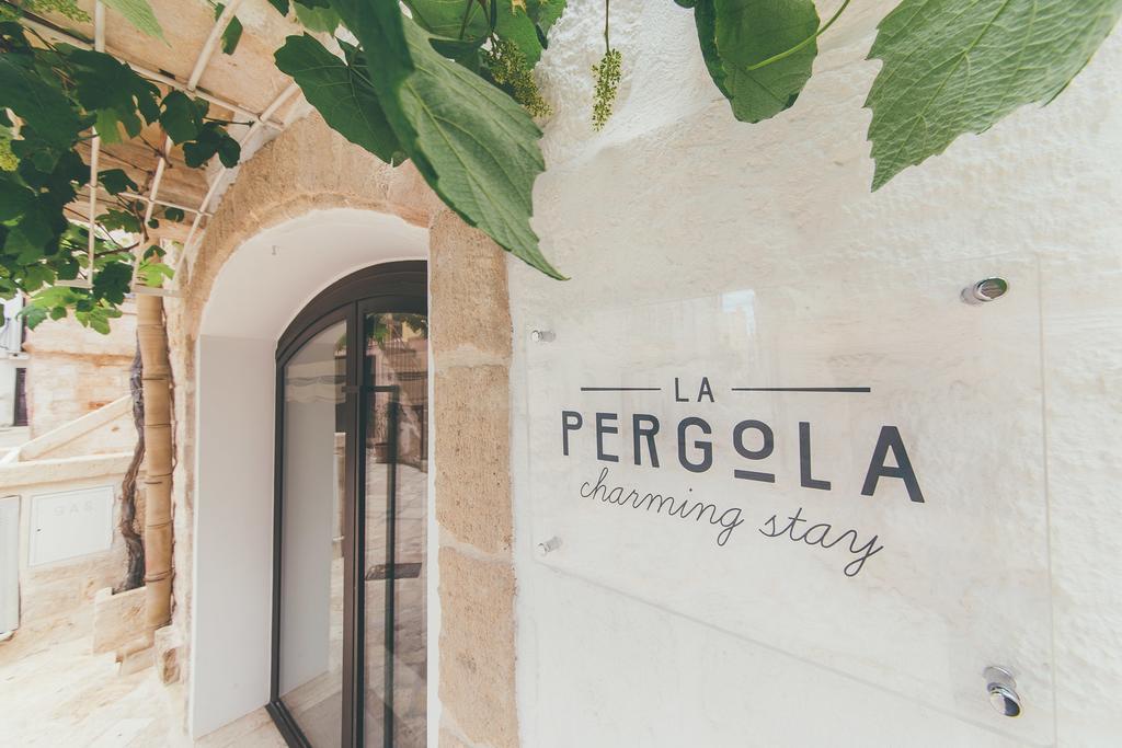 فندق La Pergola بولينيانو آ ماري المظهر الخارجي الصورة