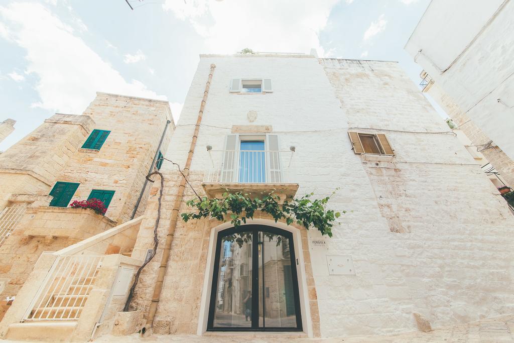 فندق La Pergola بولينيانو آ ماري المظهر الخارجي الصورة
